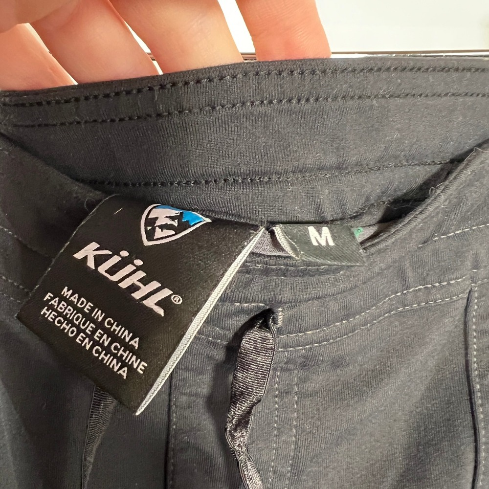 KUHL Outdoor Black Skort Built-in Shorts Cargo Pockets Hiking Activewear Medium - Picture 2 of 7